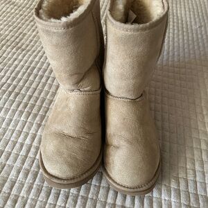 Cozy Tan Shearling UGG Boots